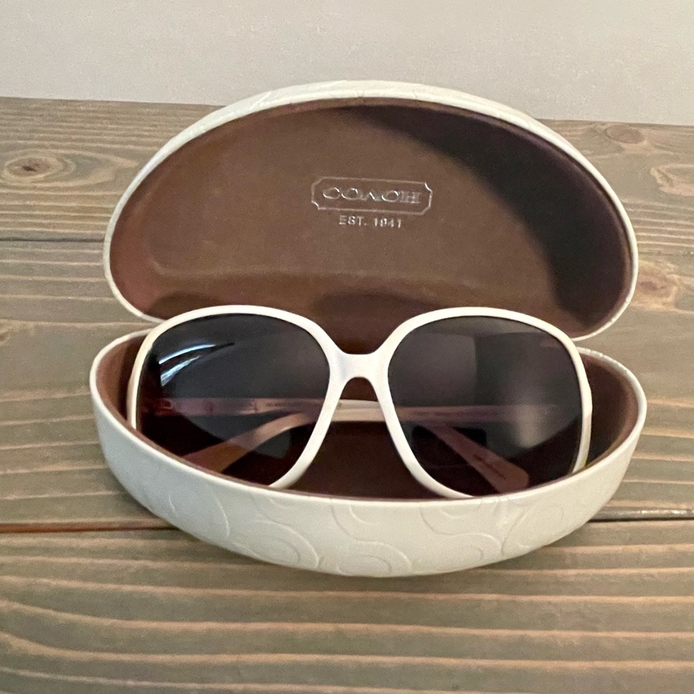 Coach LeAnn White Sunglasses HC8052 with Clamshell Case